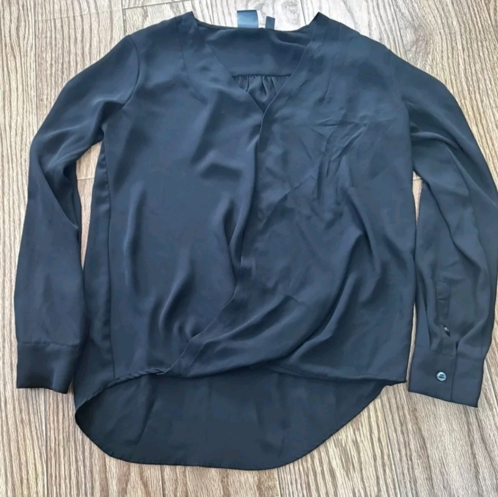 Soho NY&C Jeans Womens Black Roll Tab Sleeve Surplice Neck Wrap Blouse Top Sz XS